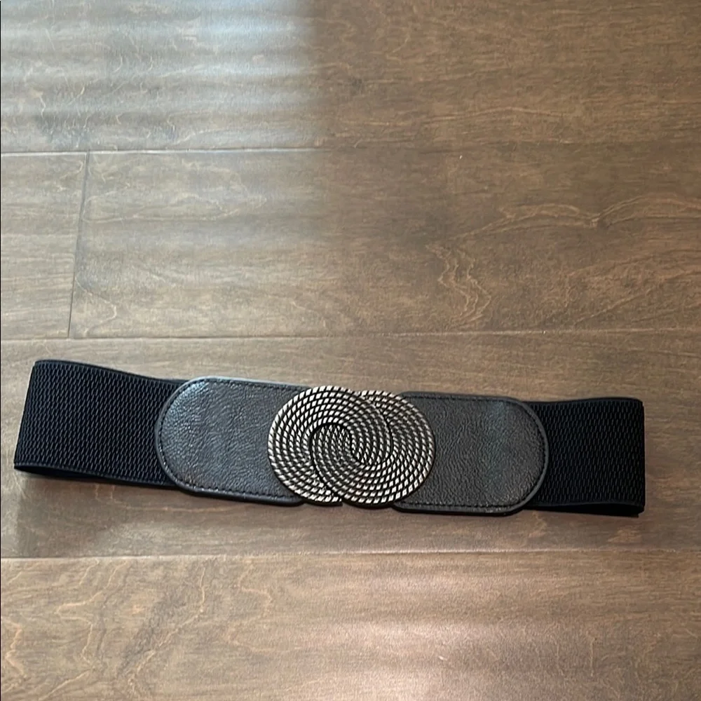 Women's Black Elastic Belt Size S/M 27”-37”